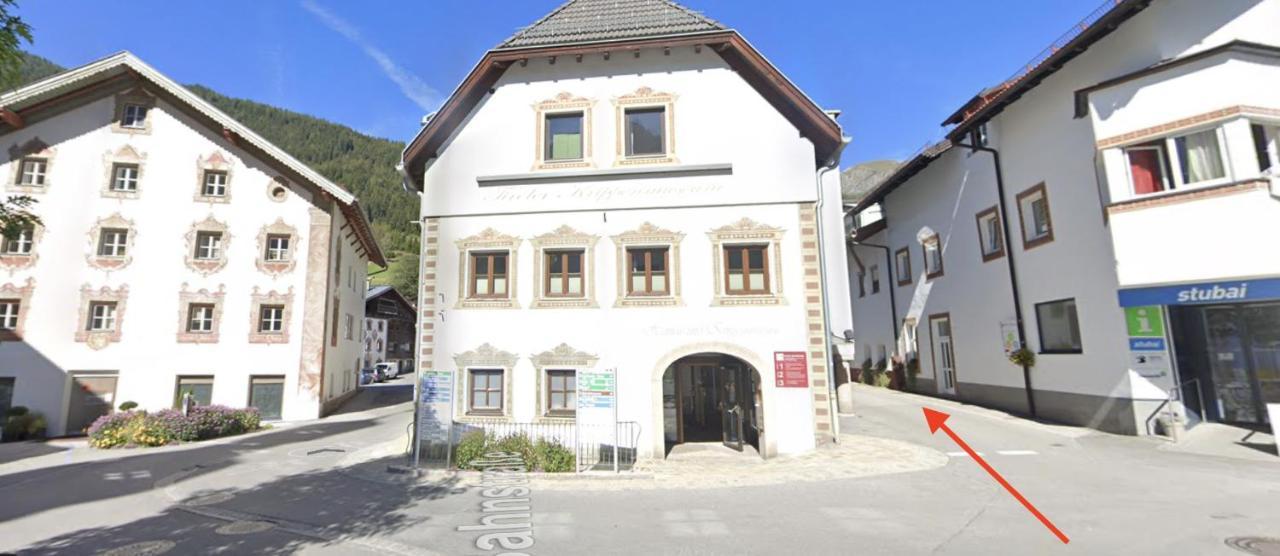 Designer Apartment Im Herzen Von Fulpmes Bagian luar foto